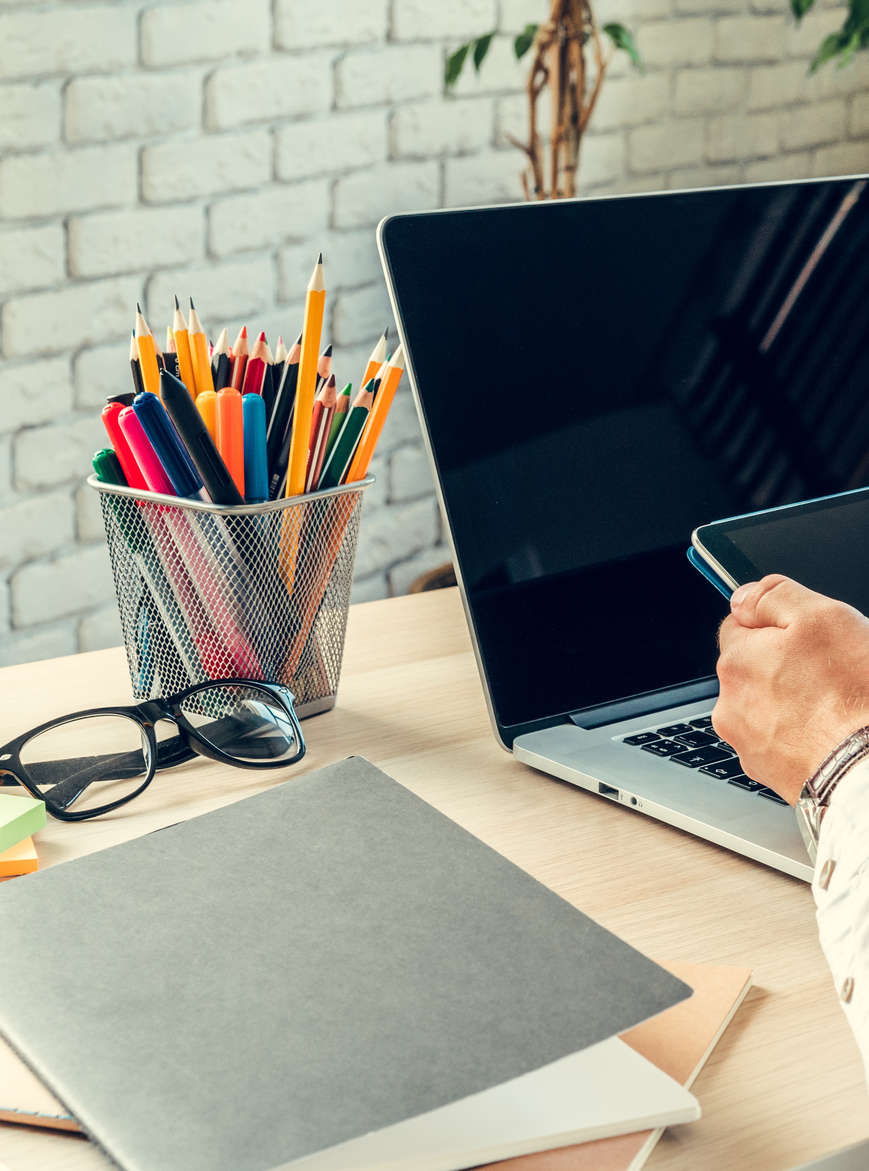 close-up-of-a-working-table-of-a-businessman
